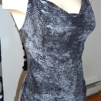 Chandail Unlisted Large