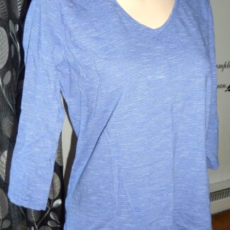 Chandail Part Two Large